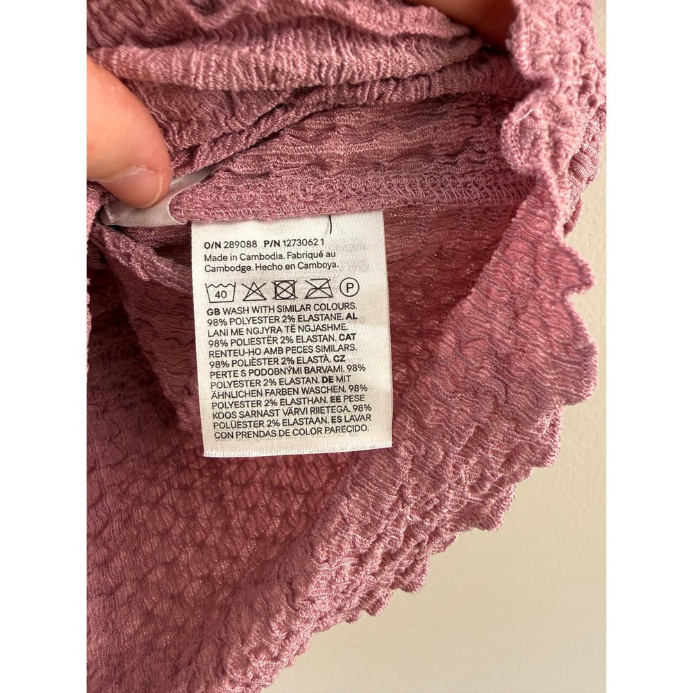H&M Divided Crinkle Top Mauve Pink Women's Size Medium Short Sleeve - Picture 3 of 4